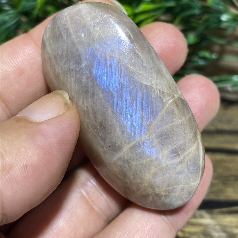 Moonstone Palm Natural Stone And Crystal Gemstones Minerals Wicca Spiritual Reiki  Ornaments Home Decoration Room