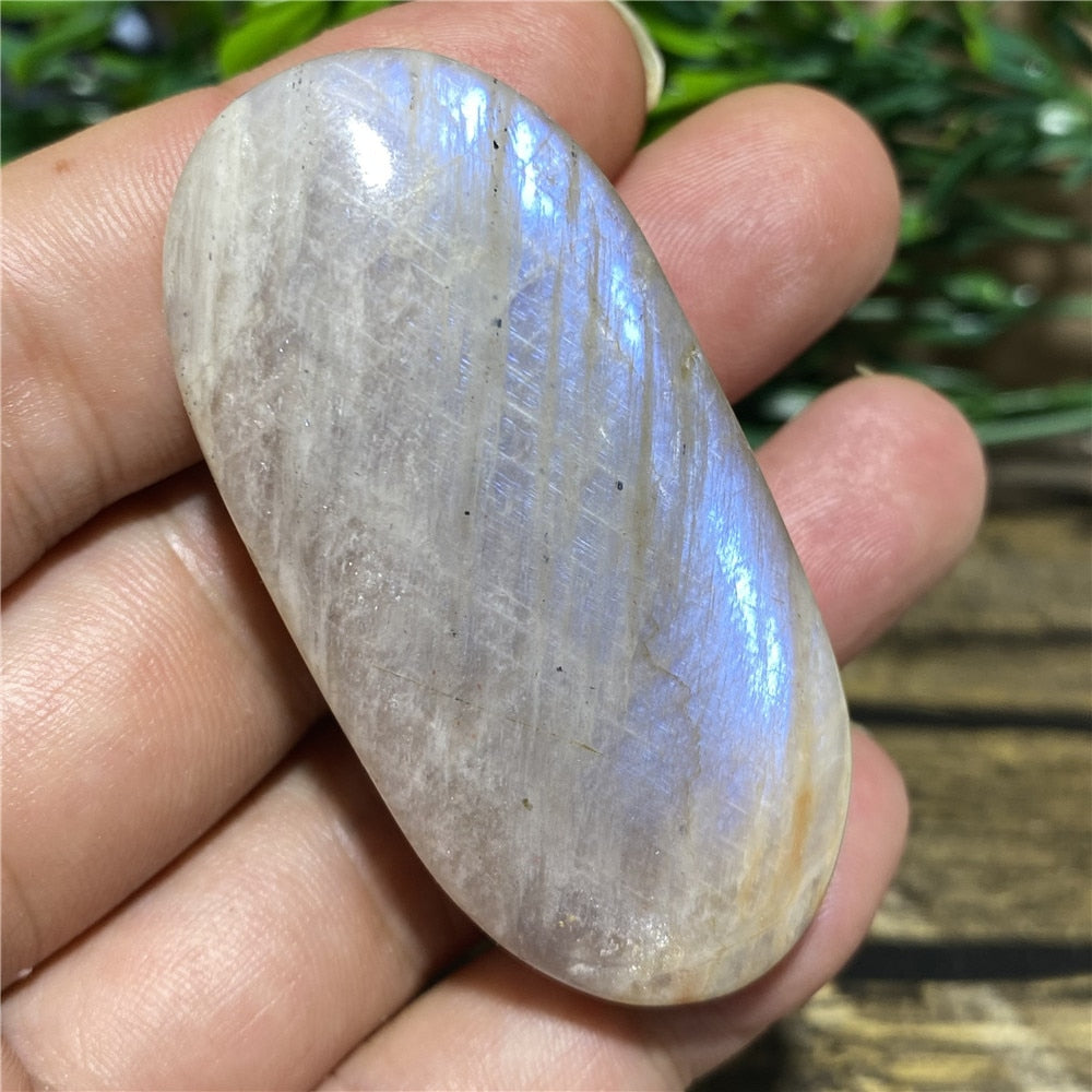 Moonstone Palm Natural Stone And Crystal Gemstones Minerals Wicca Spiritual Reiki  Ornaments Home Decoration Room