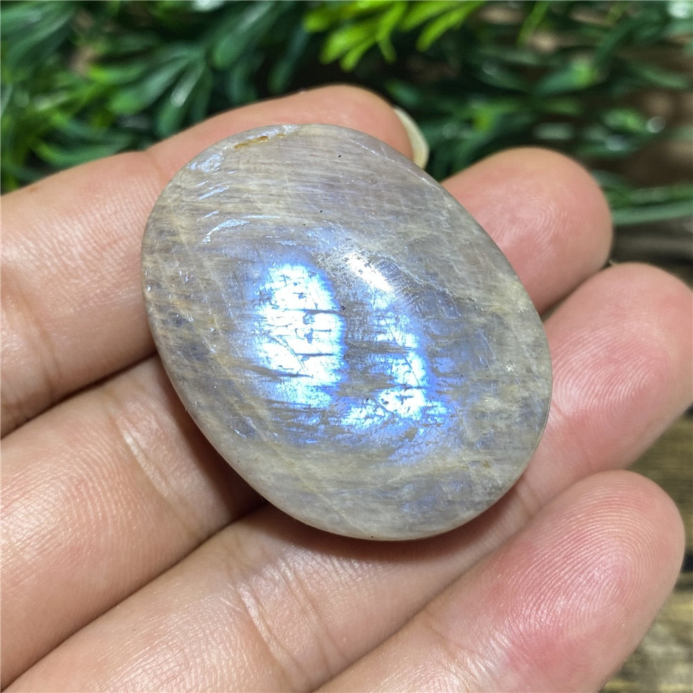 Moonstone Palm Natural Stone And Crystal Gemstones Minerals Wicca Spiritual Reiki  Ornaments Home Decoration Room