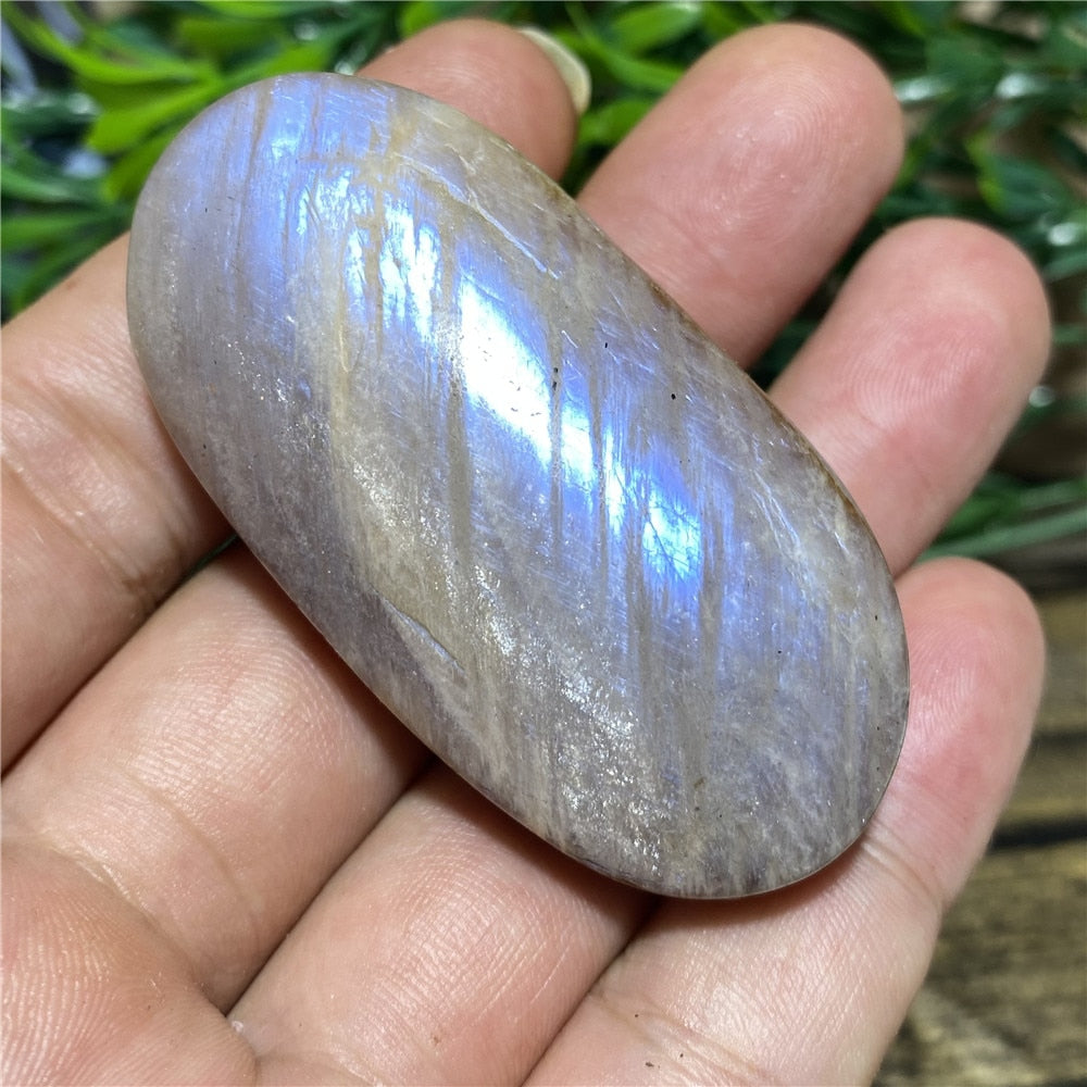Moonstone Palm Natural Stone And Crystal Gemstones Minerals Wicca Spiritual Reiki  Ornaments Home Decoration Room