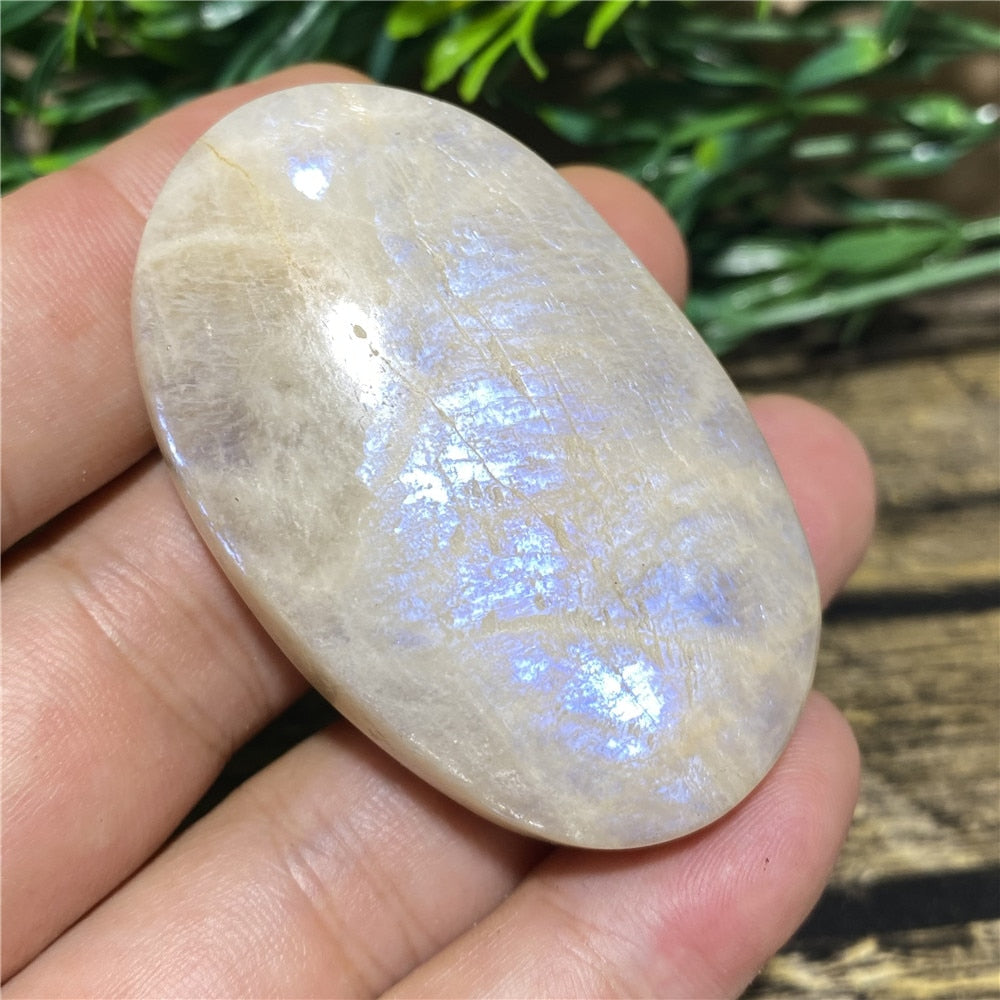 Moonstone Palm Natural Stone And Crystal Gemstones Minerals Wicca Spiritual Reiki  Ornaments Home Decoration Room