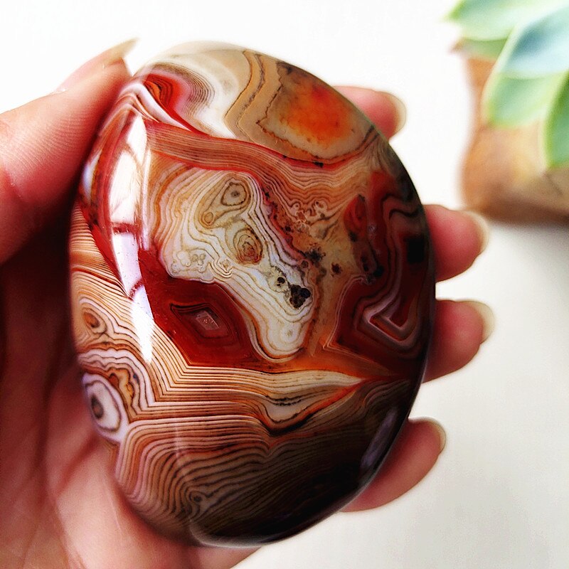 Natural Stone Real Sardonyx Agate Palm Hand Play Witchcraft Supplies Meditation Spiritual Decor Home Decoration Healing Crystals
