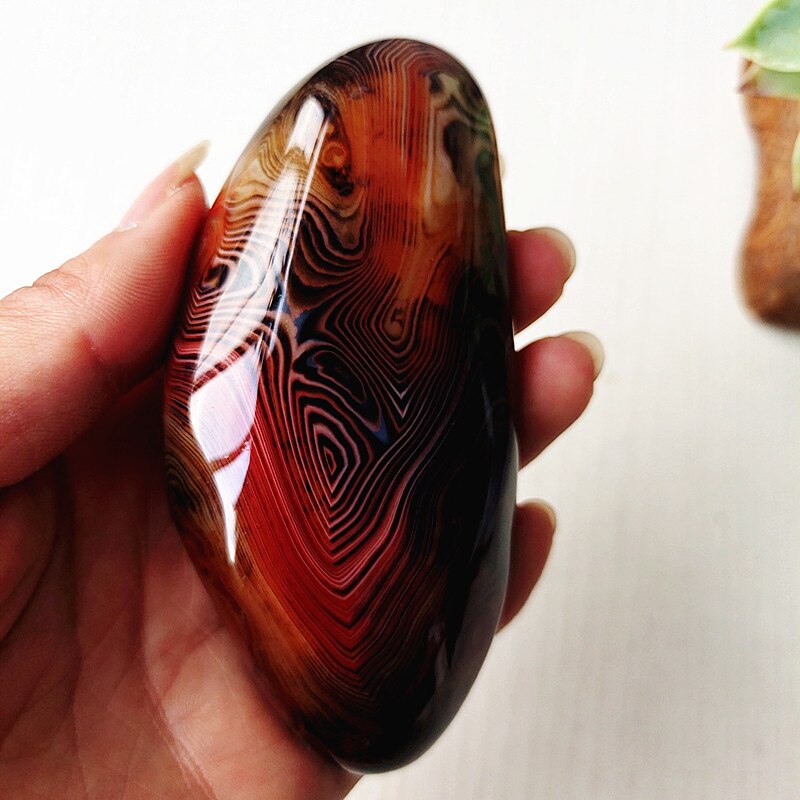 Natural Stone Real Sardonyx Agate Palm Hand Play Witchcraft Supplies Meditation Spiritual Decor Home Decoration Healing Crystals