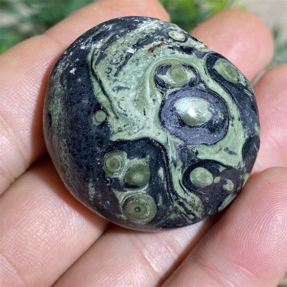 Green Peacock Eye Natural Stone And Crystal Healing  Quartz Palm Aquarium Gemstons Wicca Reiki Ornaments Home Decoration Room