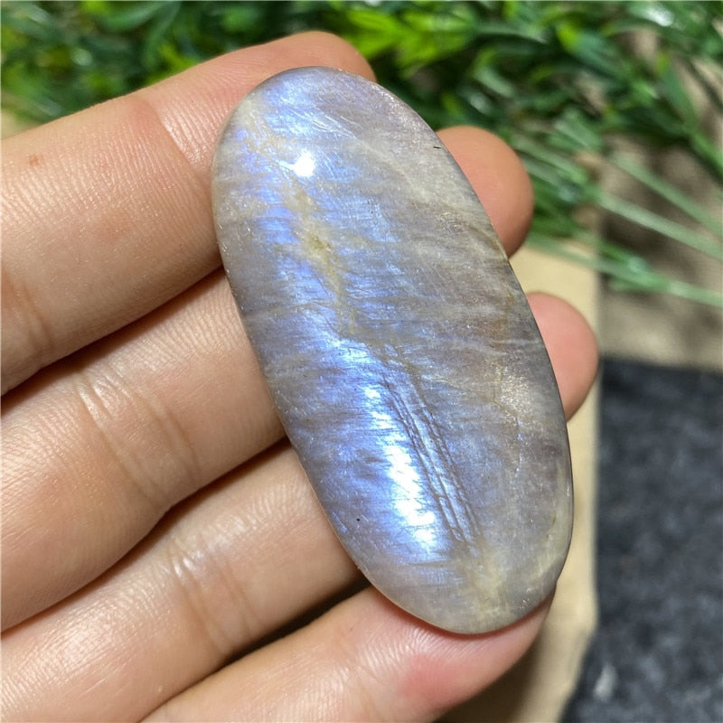 Moonstone Palm Natural Stone And Crystal Gemstones Minerals Wicca Spiritual Reiki  Ornaments Home Decoration Room