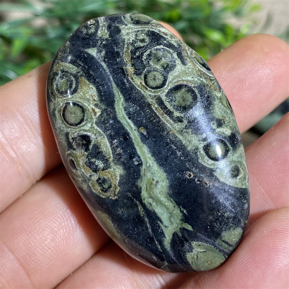 Green Peacock Eye Natural Stone And Crystal Healing  Quartz Palm Aquarium Gemstons Wicca Reiki Ornaments Home Decoration Room