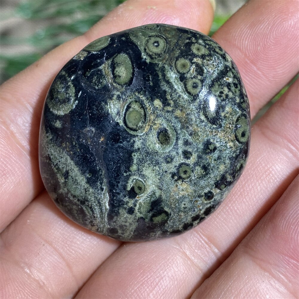 Green Peacock Eye Natural Stone And Crystal Healing  Quartz Palm Aquarium Gemstons Wicca Reiki Ornaments Home Decoration Room