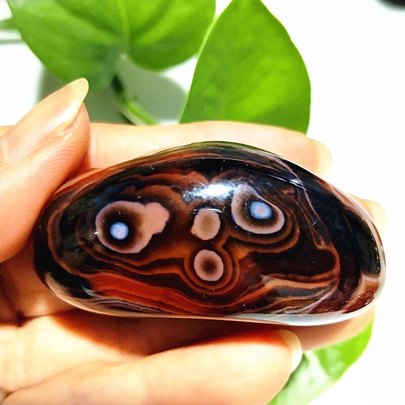 Natural stone Sardonyx agate palm stones playthings small stones and crystals healing crystals