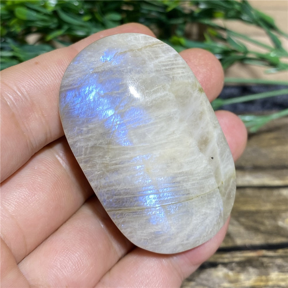 Moonstone Palm Natural Stone And Crystal Gemstones Minerals Wicca Spiritual Reiki  Ornaments Home Decoration Room