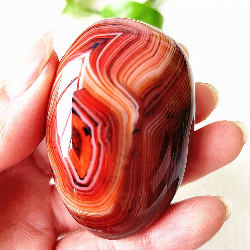 Natural Stone Sardonyx Agate Crsytal Lrregular Palm Aquarium Decor Ornaments Gem and Reiki Meditation Spiritual Healing Crystals