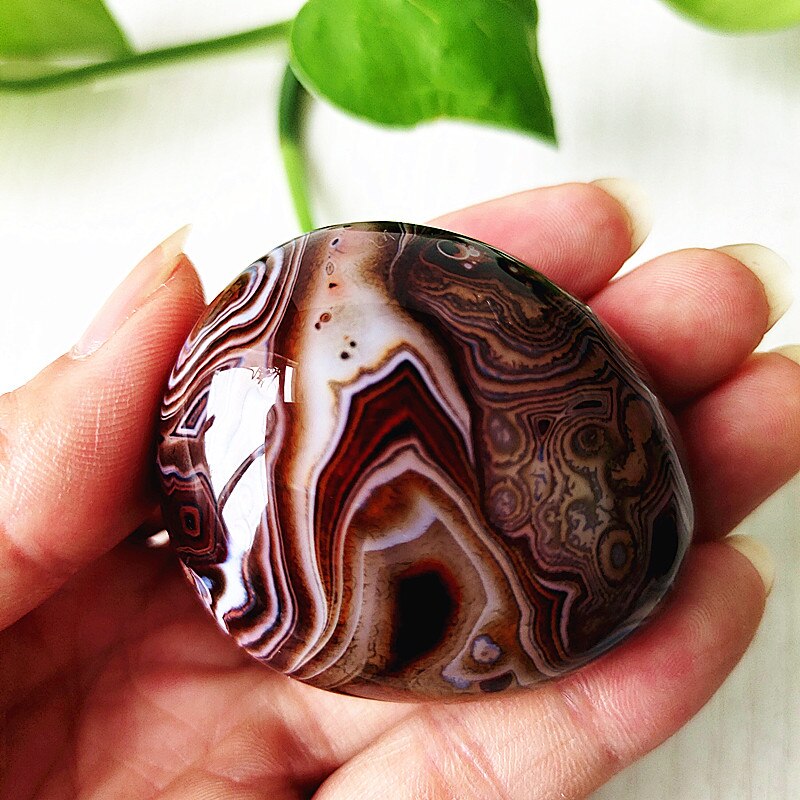 Natural Stone Sardonyx Agate Crsytal Lrregular Palm Aquarium Decor Ornaments Gem and Reiki Meditation Spiritual Healing Crystals
