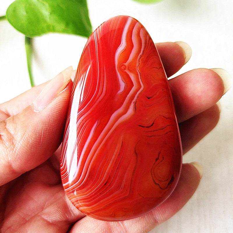 Natural Stone Sardonyx Agate Crsytal Lrregular Palm Aquarium Decor Ornaments Gem and Reiki Meditation Spiritual Healing Crystals
