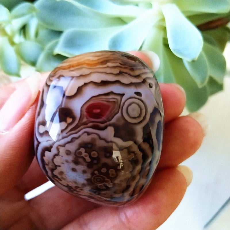 Natural Lace Stone Sardonyx Agate Palm Hand Play Witchcraft Supplies Meditation Spiritual Decor Home Decoration Healing Crystals