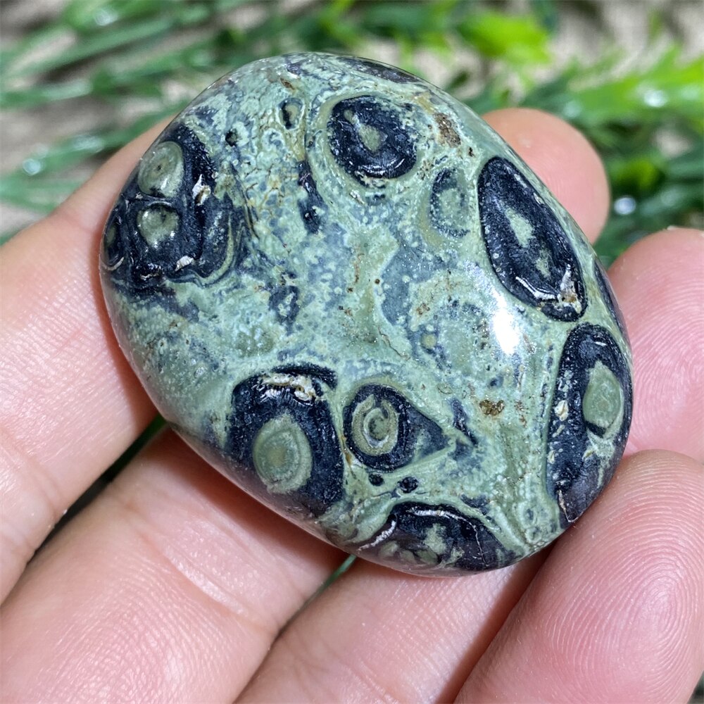 Green Peacock Eye Natural Stone And Crystal Healing  Quartz Palm Aquarium Gemstons Wicca Reiki Ornaments Home Decoration Room