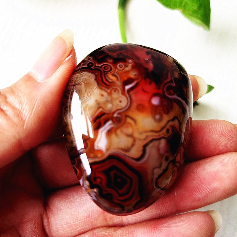 Natural Stone Sardonyx Agate Crsytal Lrregular Palm Aquarium Decor Ornaments Gem and Reiki Meditation Spiritual Healing Crystals