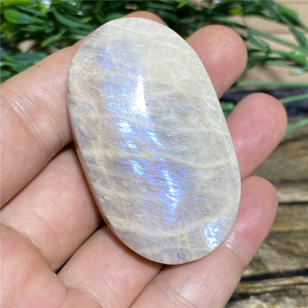 Moonstone Palm Natural Stone And Crystal Gemstones Minerals Wicca Spiritual Reiki  Ornaments Home Decoration Room