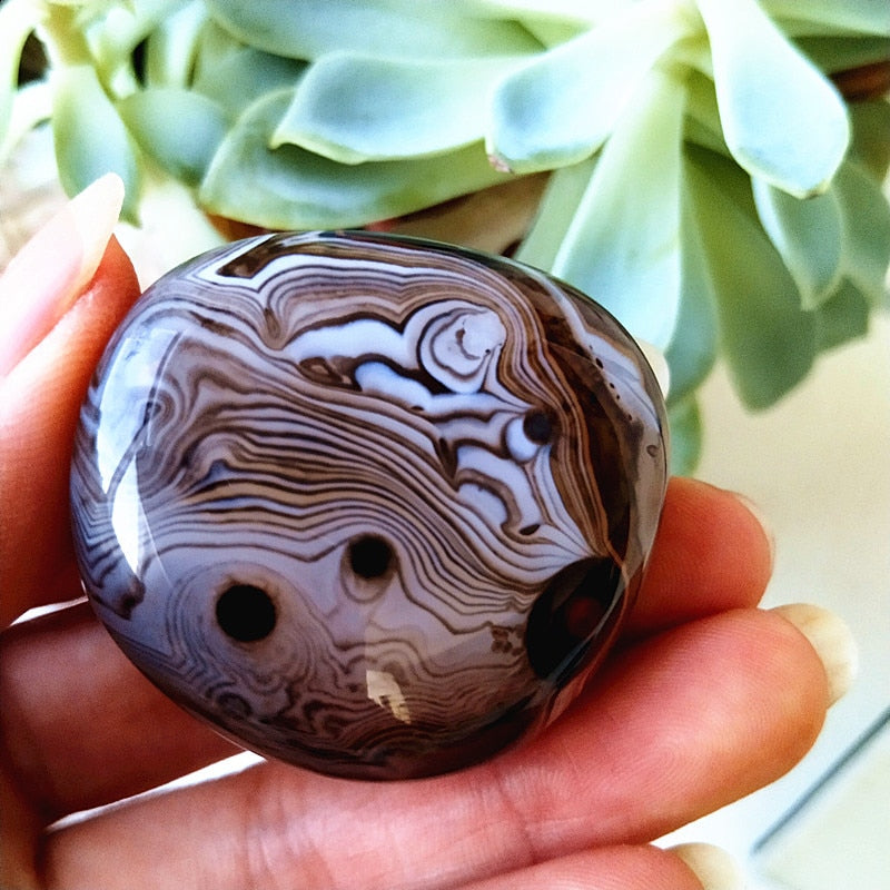 Natural Lace Stone Sardonyx Agate Palm Hand Play Witchcraft Supplies Meditation Spiritual Decor Home Decoration Healing Crystals