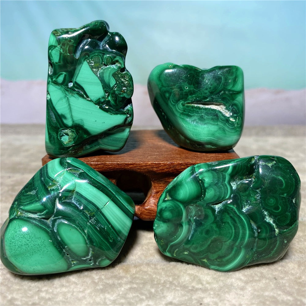 Malachite Green Natural Stones And Crystals Healing Palm
