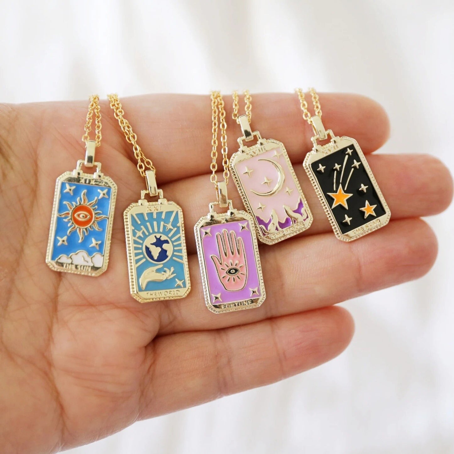 2022 New Stainless Steel Tarnish Free Jewelry Tarot Necklace Star Moon Sun World Design Gold Pendant Necklaces For Women