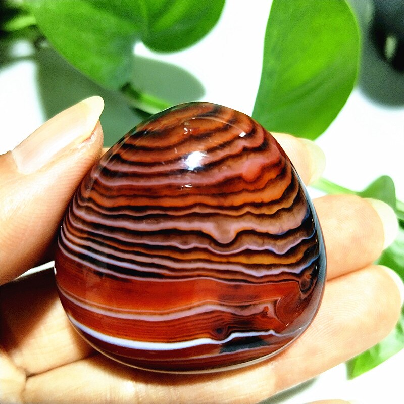Natural stone Sardonyx agate palm stones playthings small stones and crystals healing crystals
