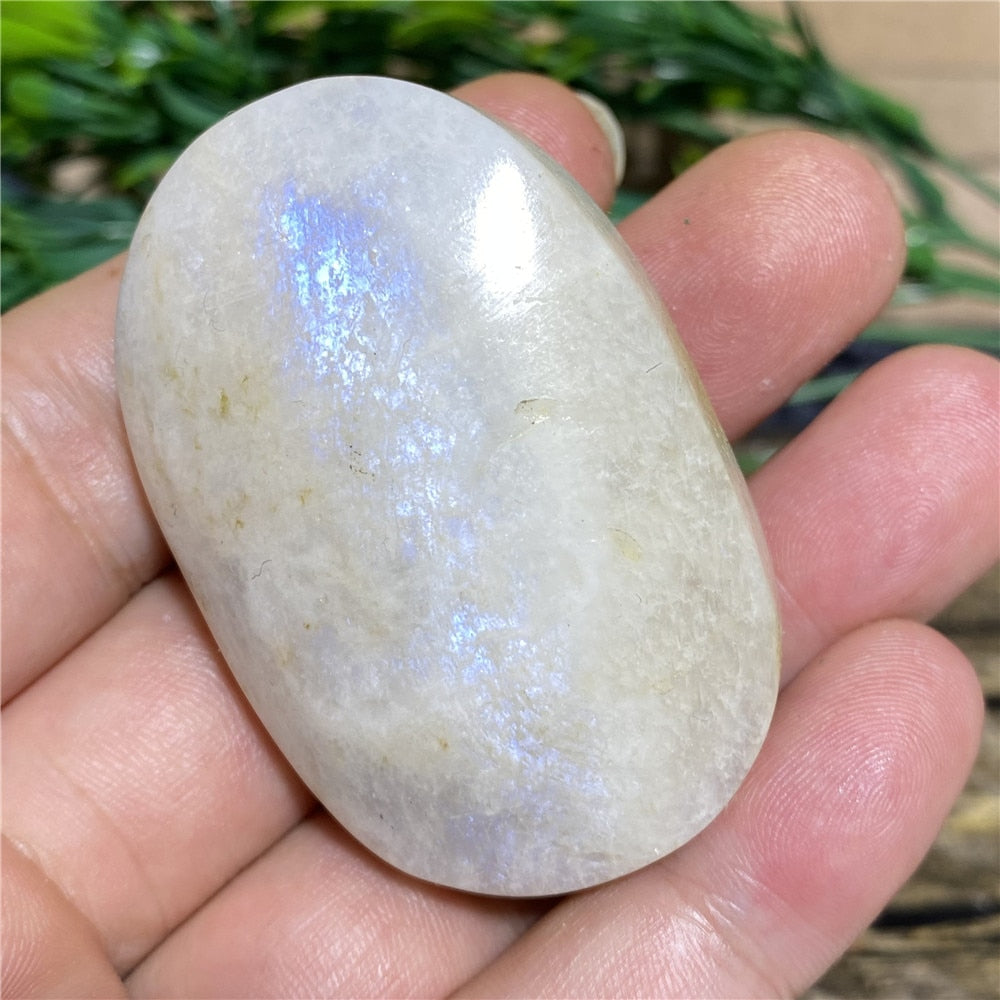 Moonstone Palm Natural Stone And Crystal Gemstones Minerals Wicca Spiritual Reiki  Ornaments Home Decoration Room