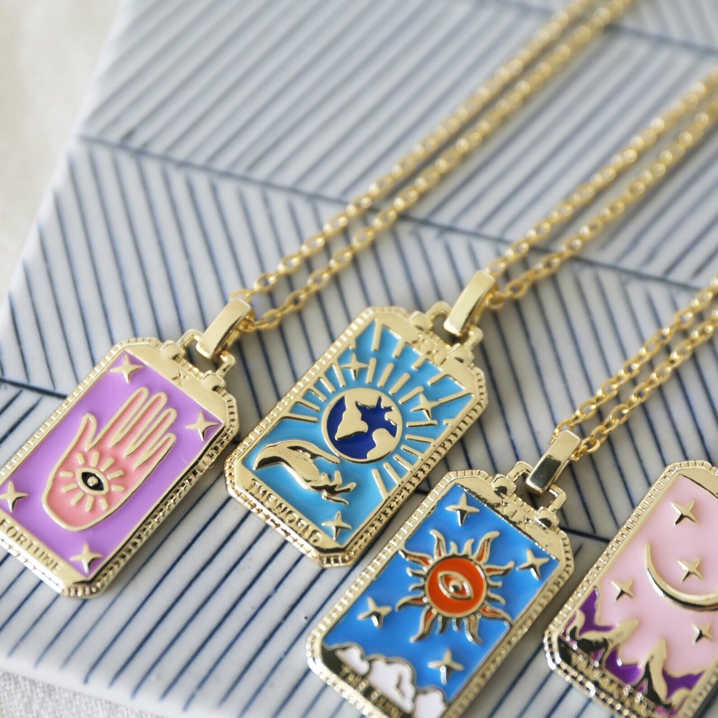 2022 New Stainless Steel Tarnish Free Jewelry Tarot Necklace Star Moon Sun World Design Gold Pendant Necklaces For Women