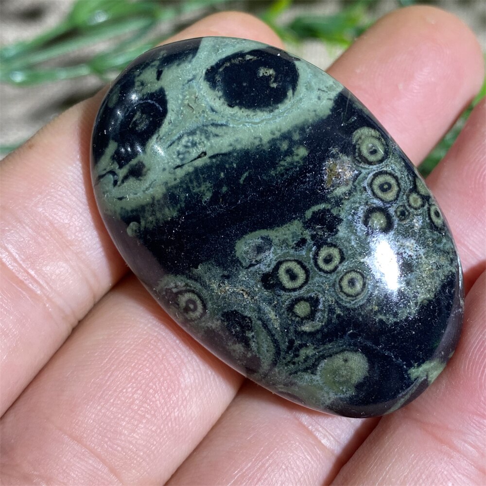 Green Peacock Eye Natural Stone And Crystal Healing  Quartz Palm Aquarium Gemstons Wicca Reiki Ornaments Home Decoration Room