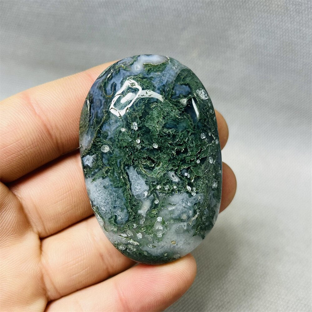 Natural Stone Geode Agate Moss Agate Palm Spiritual Decoration Spiritual Rock Witch Meditation Crystal and Stone Healing
