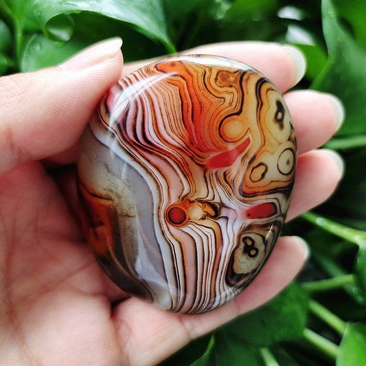 Natural Stone Sardonyx Agate Crsytal Lrregular Palm Aquarium Decor Ornaments Gem and Reiki Meditation Spiritual Healing Crystals