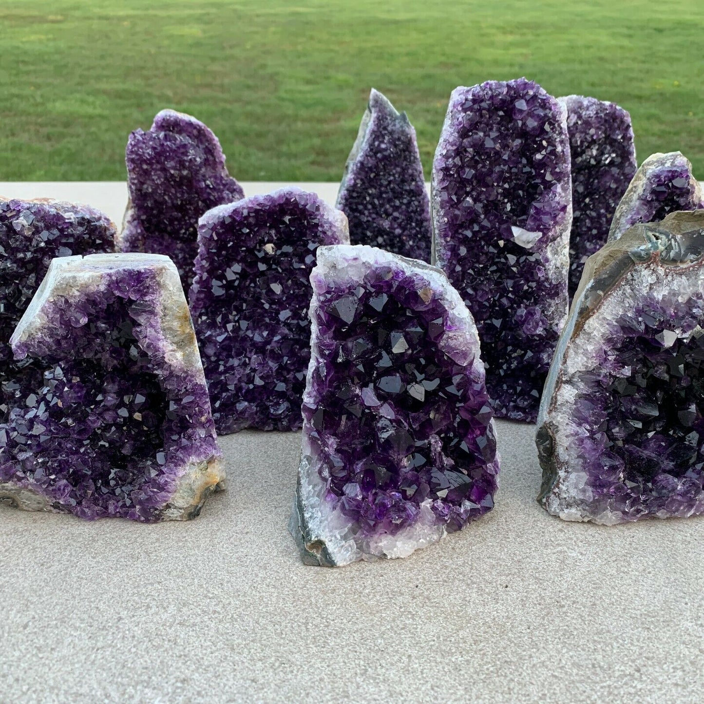 Tog quality hote uruguary dark purple amethyst cluster natural amethyst geode chakra crystal decoration.