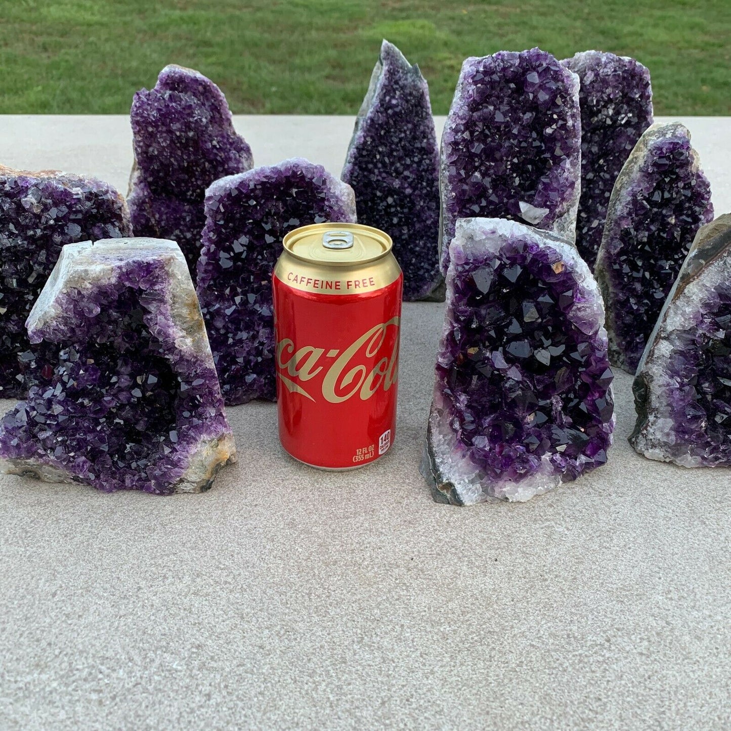 Tog quality hote uruguary dark purple amethyst cluster natural amethyst geode chakra crystal decoration.